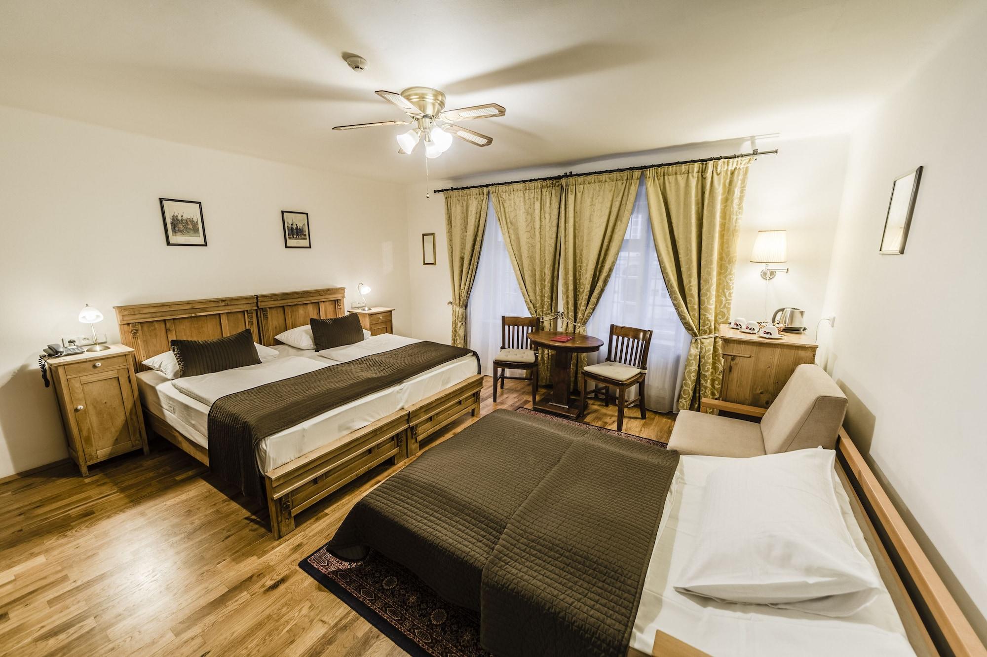 Archibald At The Charles Bridge Hotel Prague Ngoại thất bức ảnh