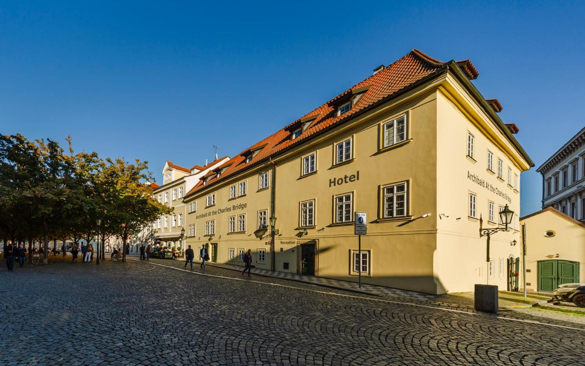 Archibald At The Charles Bridge Hotel Prague Ngoại thất bức ảnh