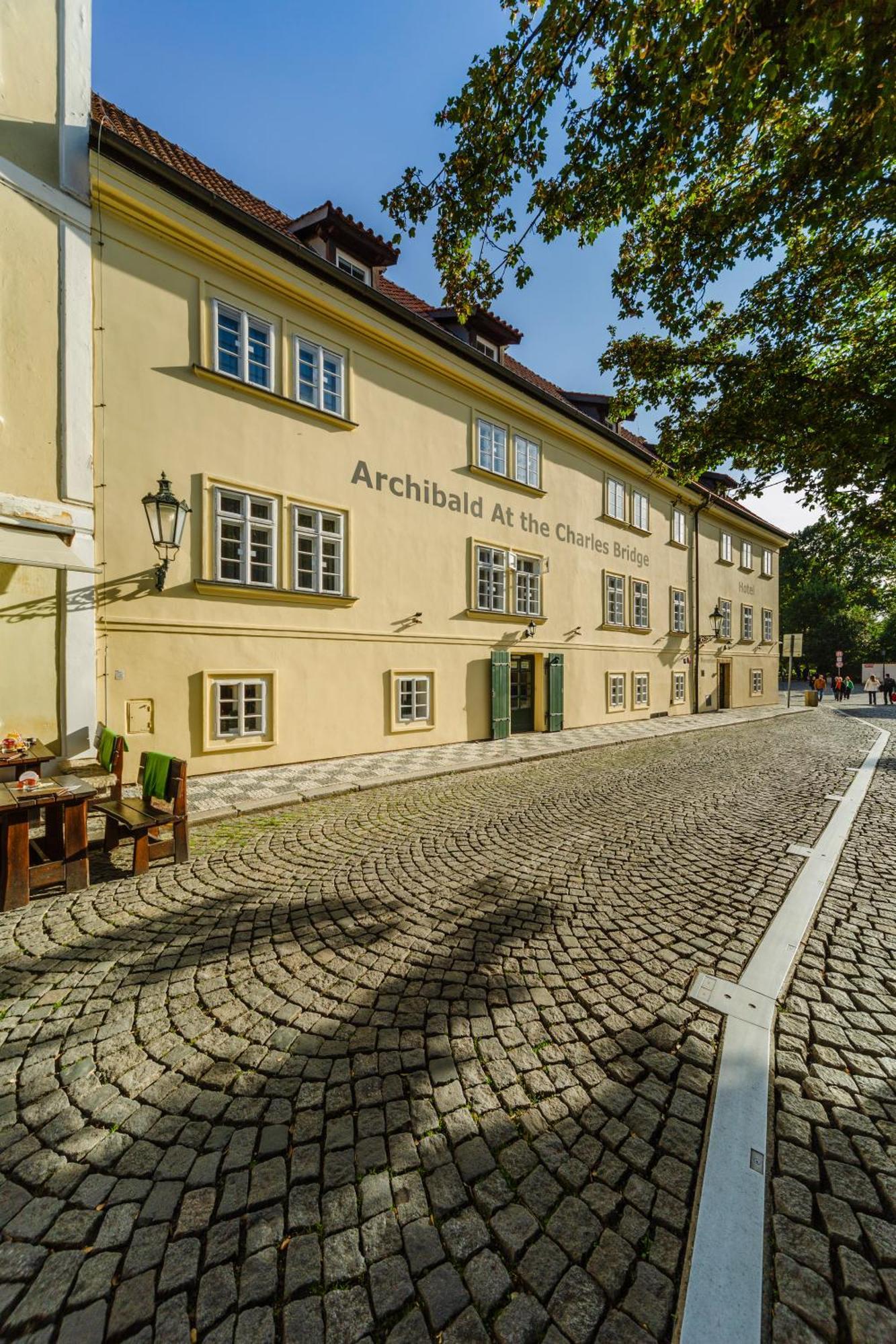 Archibald At The Charles Bridge Hotel Prague Ngoại thất bức ảnh