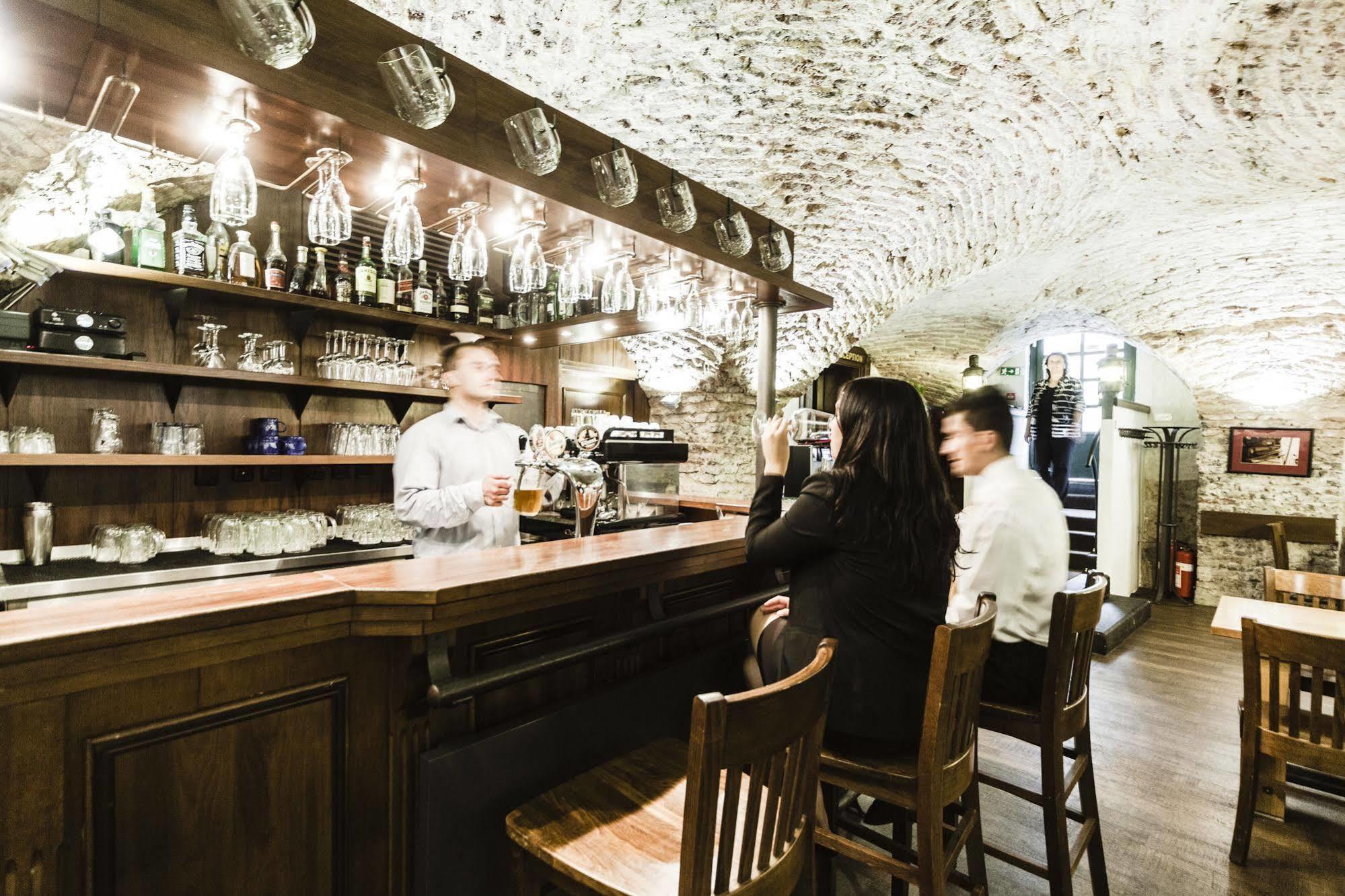 Archibald At The Charles Bridge Hotel Prague Ngoại thất bức ảnh